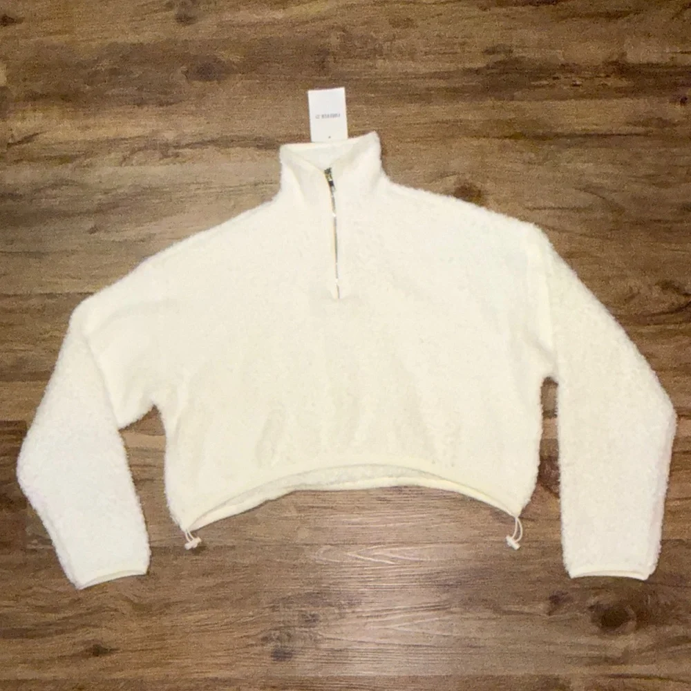 Forever 21 White Fleece Cropped Pullover NWT